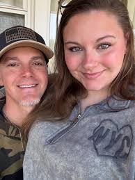 Where are the best seafood spots (crab and shrimp) ?