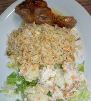 Видео arroz con pollo ecuatoriano канала la cocina de sary. Pollo Rustido Con Arroz Tres Delicias Y Ensaladilla Rusa Fotografia De La Espanola Quevedo Tripadvisor