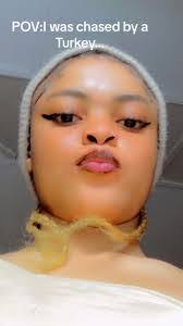 Lori Licht's Instagram, Twitter & Facebook