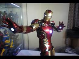 This figure is a beautifully detailed replica! Quick Unboxing Ironman Mark 43 1 4 Scale Figure By Hot Toys Ltd Youtube