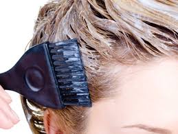 How To Prevent Scalp Irritation Caused By Hair Dye According To A Colorist How To Dye Hair At Home Hair Dye Removal Dyed Hair