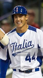 With the infield in and runners on 1st and 2nd, and the 1st baseman rizzo on top of the plate, the pitcher crossed up the cubs and swung away. Anthony Rizzo Italian Baseball 640x1136 Wallpaper Teahub Io