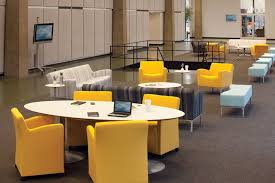 Collaborative Learning Spaces In Academia Decoracion De Unas Habitar Colegios