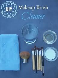 How To Clean Makeup Brushes Simple Diy Formula 1tbs Olive Oil 1 Tbs Shampoo Mix And Diy Makeup Brush Cleaner Diy Makeup Brush How To Clean Makeup Brushes