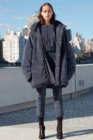 Yeezy Spring 2017 Ready To Wear Fashion Show Yeezy Fashion Fashion Fashion Week