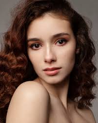 Daniela Estrada — NOVA MM