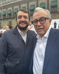 Siempre es un gusto coincidir con nuestro compañero Andrés Manuel López  Beltrán. Seguimos avanzando en el gran legado del mejor presidente  @lopezobrador, en unidad, junto a la primera presidenta @claudia_shein, por  el