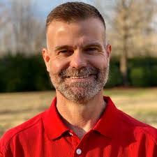 Dana Kerr's Instagram, Twitter & Facebook