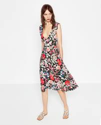 What are the do's and dont's for wedding guests when it comes to what to wear to a wedding? 12 Semi Formal Dresses You Can Wear All Through Wedding Season Self