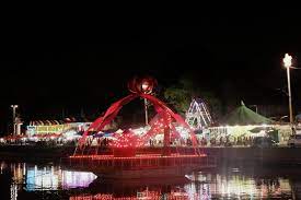 Sm mall of asia, also abbreviated as sm moa or simply moa, is a large shopping mall in bay city, pasay, philippines, near the sm central business park, the manila bay, and the southern end of epifanio de los santos avenue (edsa). Marikina Riverbanks Christmas Bazaar Steemit