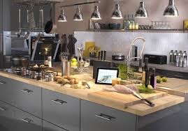 Résultat de recherche d'images pour cuisine plan de travail bar. Cuisine Quel Materiau Choisir Pour Le Plan De Travail Elle Decoration