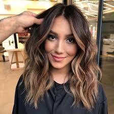 Robyn Lyons's Instagram, Twitter & Facebook