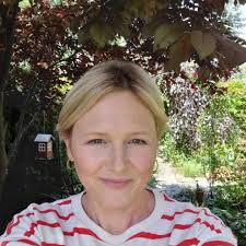 Zmarł profesor Edward Bartman nestor architektury krajobrazu. Wielki  smutek. Mieliśmy przyjemność w 2009 roku porozmawiać z profesorem w jego  prywatnym ogrodzie. Poniżej linki do programu:  https://tvnmeteo.tvn24.pl/magazyny/maja-w-ogrodzie,13/odcinki ...