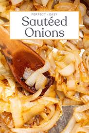 How long does it take to saute onions and celer. Easy Sauteed Onions 40 Aprons