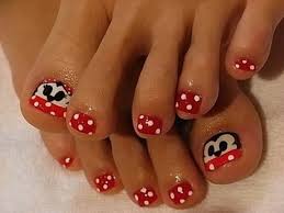 This is the perfect pedicure for those looking to go the tropical route! Cute Summer Toe Nail Designs 2019 Pictures