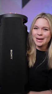 How to Play Music and Microphone