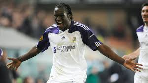 Derrière son physique de gladiateur (1m92) et sa date de naissance ahurissante (mai 1993), romelu lukaku est au centre des espoirs belges. Teil 4 Romelu Lukaku Ich Konnte Meine Mutter Nicht So Leben Sehen