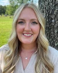 Jill Petersen's Instagram, Twitter & Facebook