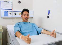 Ca phẫu thuật chấn thương của tiền vệ đỗ hùng dũng đã diễn ra suôn sẻ. Tpuuf3wmsrmtpm
