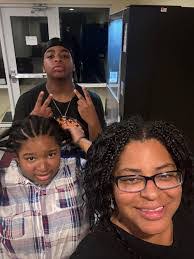 Vanessa Nettles's Instagram, Twitter & Facebook