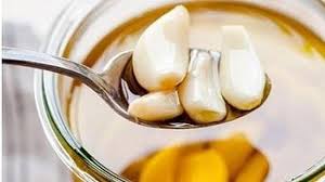 Dengan mencampur madu dan bawang putih, kita akan mendapatkan khasiat dari kedua bahan tersebut. Seminggu Ini Makan Dua Siung Bawang Putih Campur Madu Jangan Kaget Lihat Perubahan Ajaib Pada Tubuh Tribunnews Com Mobile