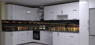 Tıkla, en ucuz mutfak tezgah arası seçenekleri uygun fiyatlarla ayağına gelsin. Mutfak Tezgah Arasi Icin Manzarali Duvar Kagidi Ile Dekorasyon Fikirleri Dekorasyon Fikirleri Ve Dekorasyon Onerileri