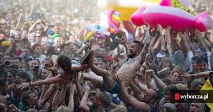 The show, starting its 16th season, is the network's no. Pol And Rock Festival 2021 Sommar2021