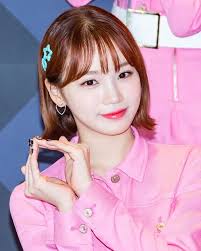공개된 표에는 현재 아이즈원 멤버들로 활동 중인 장원영, 사쿠라, 조유리, 최예나, 안유진, 나코, 권은비, 강혜원, 히토미, 김채원, 김민주. 8hhg6wri3zcojm