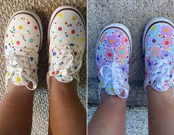 As a result, suns shoes will plant 10 trees for each pair sold, ultimately offsetting their carbon footprint. People Are Obsessed With These Color Changing Vans And Now I Need A Pair