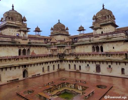 A walk in UNESCO Heritage city of Orchha, Madhya Pradesh - RavenousLegs