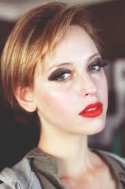 Emma Crippen's Instagram, Twitter & Facebook