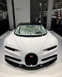 5 618 Otmetok Nravitsya 101 Kommentariev The Supercar Squad Thesupercarsquad V Instagram The White And Blac Bugatti Chiron Super Luxury Cars Bugatti