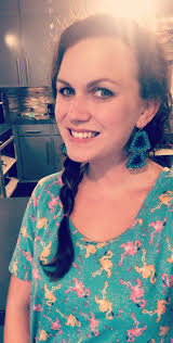 My friend gifted me this beautiful flamingo dress...I love it💖