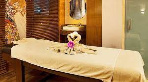 doubletree by hilton van viento spa wellness da masaj keyfi ve spa firsatlari spa kapali havuz bali