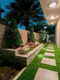 Ya, kamu dapat membangun sebuah taman samping rumah walau berukuran kecil. Desain Taman Samping Rumah Yang Indah Dan Menarik