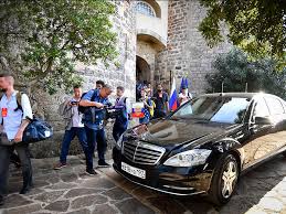 Vladimir putin é um sujeito difícil de agradar. Macron Macht Bei Treffen Mit Putin Druck In Ukraine Krise Luzerner Zeitung