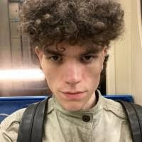 Ellie Comer's Instagram, Twitter & Facebook