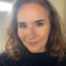 Where can a 10-year-old learn to play pickleball in Elk Grove?