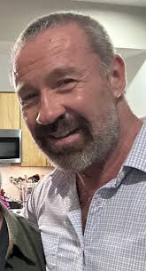 How to change km/h to mph in Apollo Scooters display?