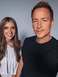 BTS from this weekend 🎥 @kennedybanemusic “Too Late” dropping September  17th and the MISS ME EP October 21st. Filmed by @julianpmendoza HMU:  @thenissilee Track listing below: 01. Miss Me 02. Too Late