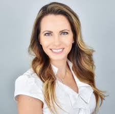 Mindy Peterson's Instagram, Twitter & Facebook