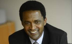 Valdo entre as “estrelas” que defrontam as “Glórias da Ovarense”