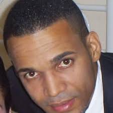 Omar Ulloa (@oulloa12)