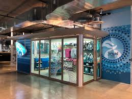 Whole foods also has a salary cap for its executives. Whole Foods Market Queen Dl English Design Dl English Design