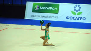 В итоге, дина и арина аверины были записаны в секцию по худ. Averina Arina Rus Averina Arina Myach Rossiya Youtube