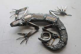 Small Lizard Sculpture Of Welded Various Pieces Of Recycled Cutlery 7 Inches In Length By John Brown Metal Art Projects Metal Sculpture Scrap Metal Art