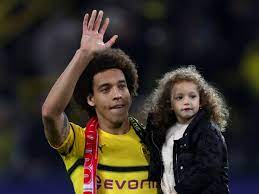 Favre, almanya'da yıldızını parlattı, dortmund'da da tecrübe kazandı. Axel Witsel Krankenhaus Erlebnis Mit Tochter Ebnete Weg Zum Bvb