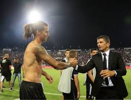 ما نتعرض له ضريبة إنجازات وبطولات الهلال. ÙØ¯Ø±Ø¨ Ø§ÙÙÙØ§Ù Ø±Ø§Ø²ÙØ§Ù ÙÙØ´ÙØ³ÙÙ ÙØ±ØºØ¨ ÙÙ ÙÙÙÙÙ Ø¢Ø³ÙÙØ§ Ø§ÙØ§ØªØ­Ø§Ø¯ Facebook