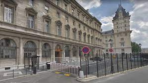 36 quai des orfèvres fragman. Viol Au 36 Quai Des Orfevres Emily Raconte Cette Nuit Ou Sa Vie A Bascule