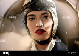 Lily james 2016 -Fotos und -Bildmaterial in hoher Auflösung